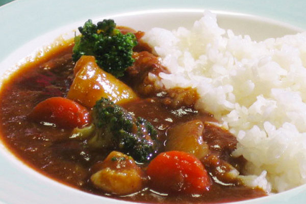 冷凍カレー レギュラーカレー（辛口）